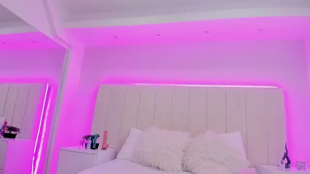 cintya evans online show from 19, 4, 2026