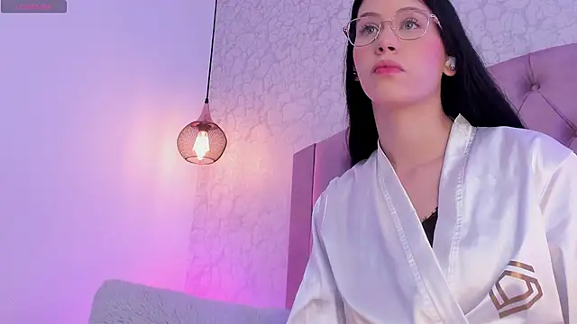 saraa joness  online show from 16, 4, 2026