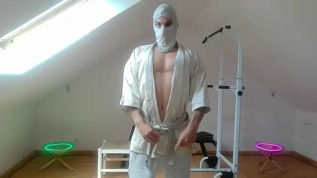 Snapshot of NinjaLaser chatting on 5, 6, 2026 NinjaLaser online show from 5, 6, 2026