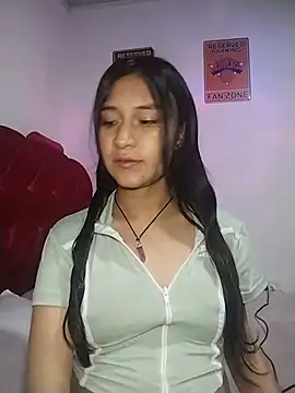 Snapshot of KarolaMendez chatting on 25, 7, 2026 KarolaMendez online show from 25, 7, 2026