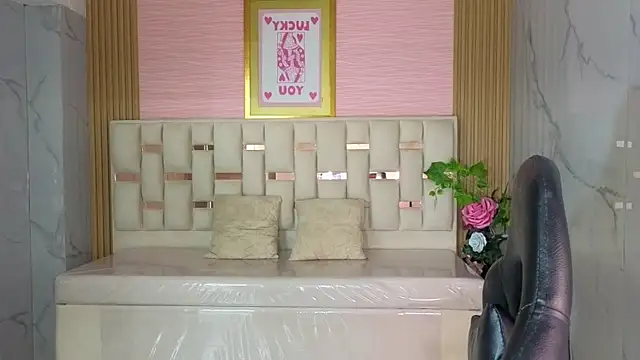veronicaa s online show from 7, 7, 2026