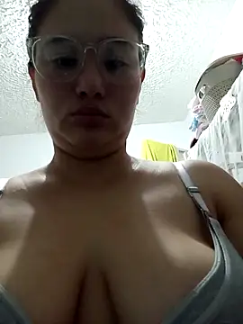 Brittany G online show from 11, 4, 2026