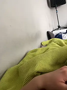 hardboii00 online show from 17, 4, 2026