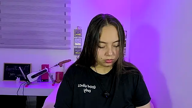 cherry valeria online show from 23, 6, 2026