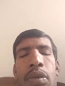 Lipsyguy2295 online show from 14, 3, 2026