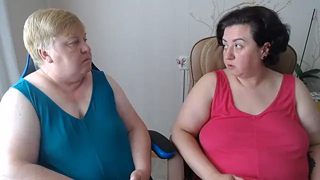 Snapshot of Lindy-Jeanie chatting on 19, 7, 2026 Lindy-Jeanie online show from 19, 7, 2026