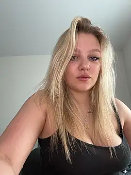 Snapshot of bettyloveu chatting on 20, 5, 2026 bettyloveu online show from 20, 5, 2026
