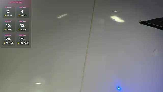 Snapshot of cuttie_blondie chatting on 11, 6, 2026 cuttie blondie online show from 11, 6, 2026