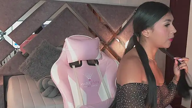 Naomi-Gray online show from 31, 7, 2026