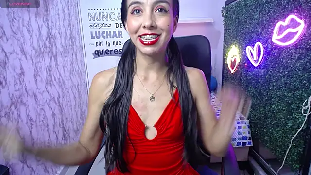 sandra petite19 online show from 15, 7, 2026