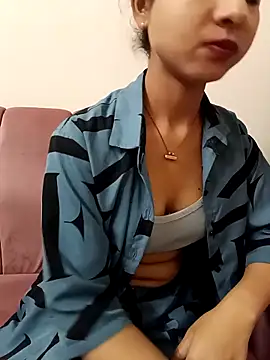 ritika gupta02 online show from 10, 4, 2026