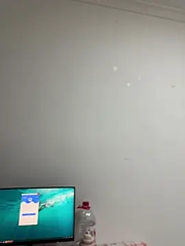 Snapshot of tiantian_niu chatting on 23, 4, 2026 tiantian niu online show from 23, 4, 2026
