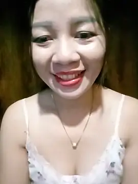 Snapshot of Yiyi102300 chatting on 12, 6, 2026 Yiyi102300 online show from 12, 6, 2026
