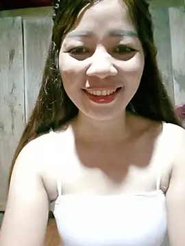 Snapshot of Yiyi102300 chatting on 9, 8, 2026 Yiyi102300 online show from 9, 8, 2026