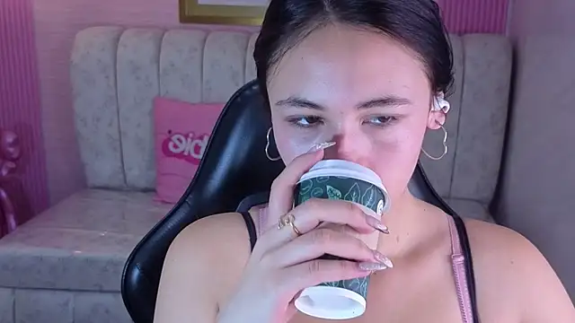 Snapshot of bonnie_1s chatting on 9, 6, 2026 bonnie 1s online show from 9, 6, 2026