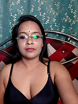 hornyrosy321 online show from 18, 4, 2026