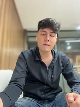 Dylan Finn online show from 23, 4, 2026