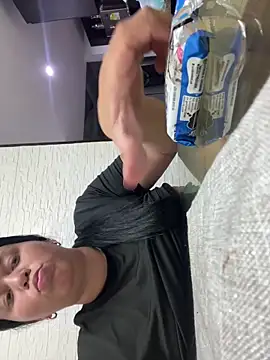 Snapshot of pamela_hornny_Rosi chatting on 1, 4, 2026 pamela hornny Rosi online show from 1, 4, 2026