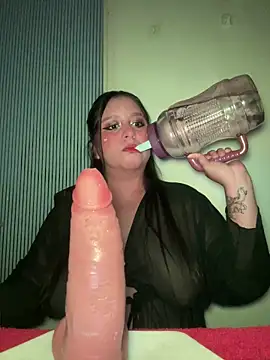 Maggie 69 online show from 13, 5, 2026