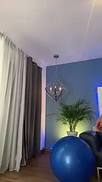 Snapshot of Liana_Fem_ chatting on 5, 6, 2026 Liana Fem online show from 5, 6, 2026
