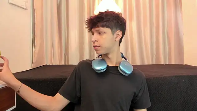 Snapshot of Ethan_qop chatting on 13, 6, 2026 Ethan qop online show from 13, 6, 2026