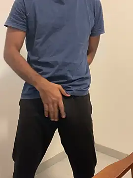 xreoz1245 online show from 17, 3, 2026