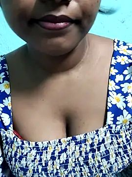 Snapshot of hotmiki chatting on 1, 6, 2026 hotmiki online show from 1, 6, 2026