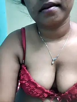 Snapshot of hotmiki chatting on 26, 6, 2026 hotmiki online show from 26, 6, 2026