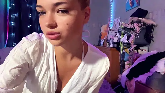 Snapshot of StacyChocopay chatting on 4, 8, 2026 StacyChocopay online show from 4, 8, 2026