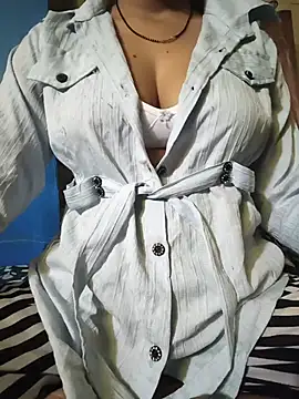 Snapshot of Shalini_08 chatting on 14, 5, 2026 Shalini 08 online show from 14, 5, 2026