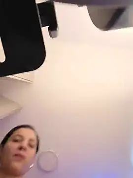 miaeyex online show from 17, 7, 2026