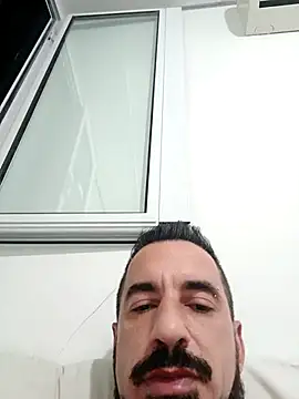 Snapshot of muscle_model33 chatting on 16, 3, 2026 muscle model33 online show from 16, 3, 2026