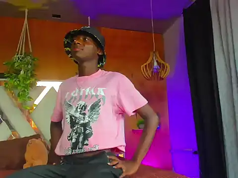 Luca Sins online show from 16, 3, 2026