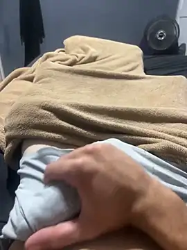 SnowyChimney48 online show from 18, 4, 2026