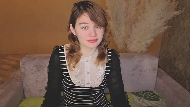 ElizabethRedWings online show from 19, 5, 2026
