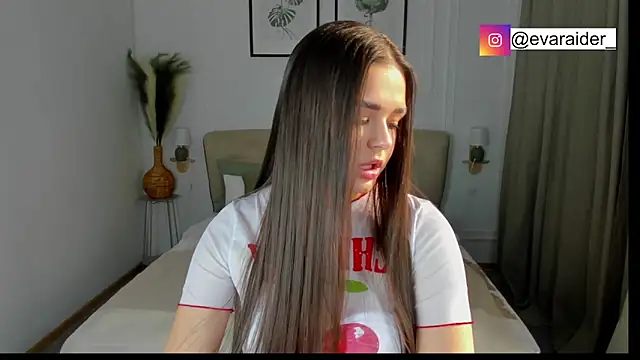 EvaRaider online show from 29, 3, 2026