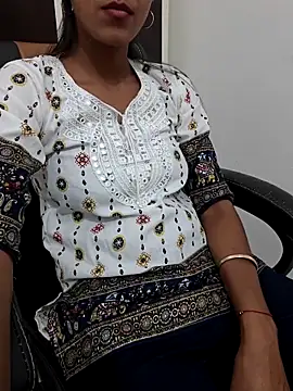 Snapshot of aushi_rajput chatting on 29, 3, 2026 aushi rajput online show from 29, 3, 2026