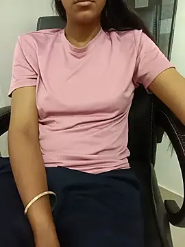 Snapshot of aushi_rajput chatting on 27, 5, 2026 aushi rajput online show from 27, 5, 2026