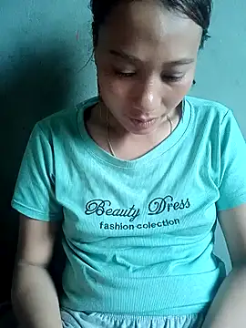 Snapshot of Leiley_98 chatting on 15, 7, 2026 Leiley 98 online show from 15, 7, 2026