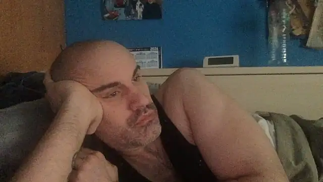 calvito exotico online show from 10, 4, 2026