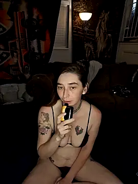 KittieeKat1 online show from 9, 4, 2026