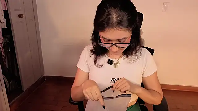 AleblancXOXO online show from 24, 7, 2026