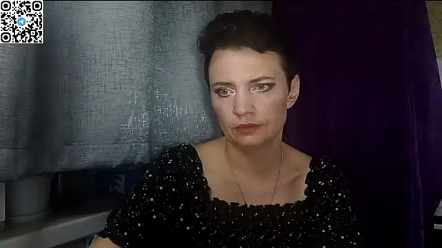 HotMamaQueen234 online show from 16, 5, 2026