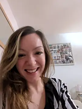 Snapshot of fucklyweds chatting on 29, 6, 2026 fucklyweds online show from 29, 6, 2026