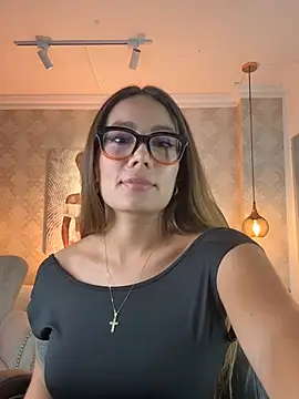 SERENAA   online show from 21, 5, 2026