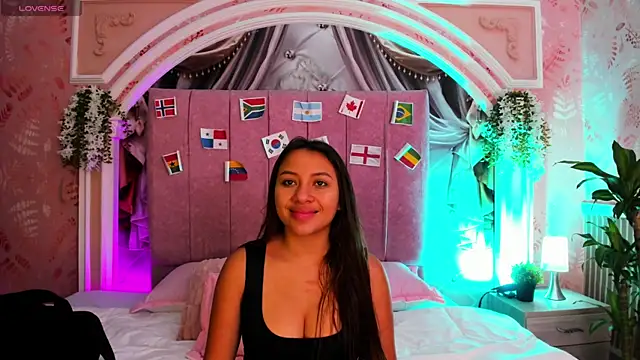 Snapshot of dulce_girls chatting on 29, 6, 2026 dulce girls online show from 29, 6, 2026