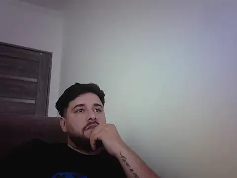 Snapshot of Gianiboy99 chatting on 18, 6, 2026 Gianiboy99 online show from 18, 6, 2026