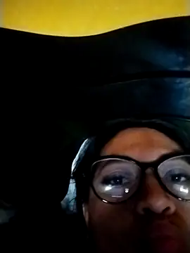 LatinSquirtBaby online show from 21, 5, 2026