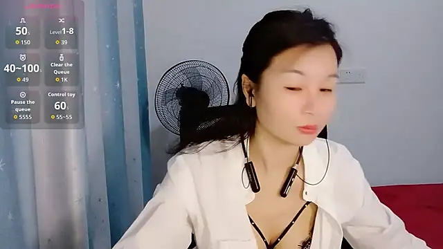 Snapshot of Lianzi-2026 chatting on 4, 6, 2026 Lianzi-2026 online show from 4, 6, 2026