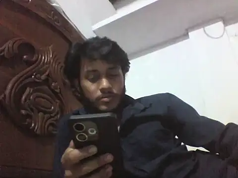 Snapshot of koushik10 chatting on 13, 4, 2026 koushik10 online show from 13, 4, 2026